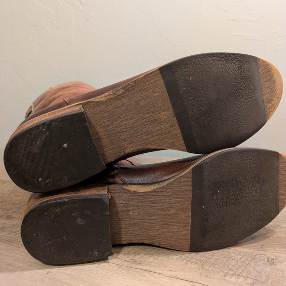 Arturo Chiang Tan Leather Boots W/Buckle Details - Picture 5 of 7